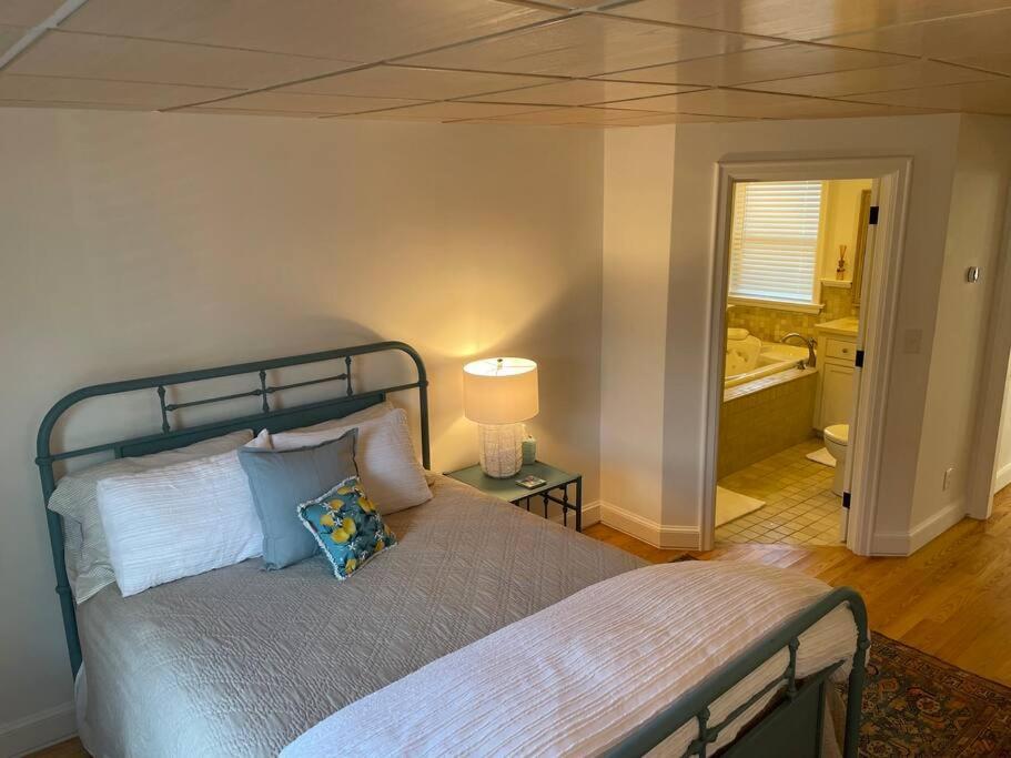 Updated Historic Water St 2 Bdr, 2 Bath Apartment. Eastport Exterior photo